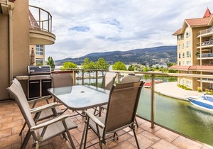 #312 Sunset Waterfront Resort Luxury Two Level Townhome