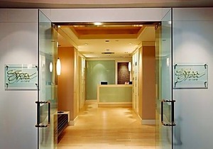 4-Star Hotel ∙ Delta Victoria Ocean Pointe