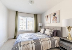 4BR 3BA Townhouse on Lake Ontario. Free parking. Gym (4)