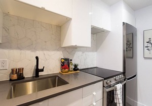 6768 - 104 · Palms Little Italy Studio with full bathroom by Denstays