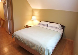 690 Perivale Road West - Cottage B