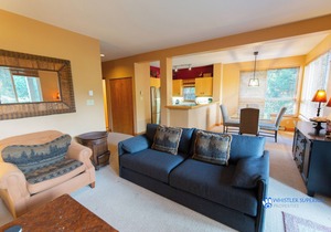Alpine Greens - Village Shuttle, BBQ, Patio, Free Parking & WiFi