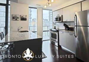 Amore - Luxury Executive Condo Bay and College