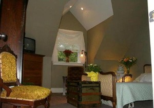 Antique Slumber Old Town Bed & Breakfast