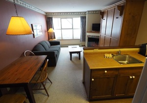 Apex Mountain Inn Suite 211-212 Condo