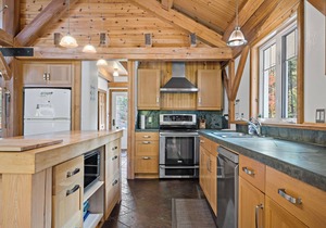 Authentik chalet - Hot tub, Kayaks and lake superior access/#301372