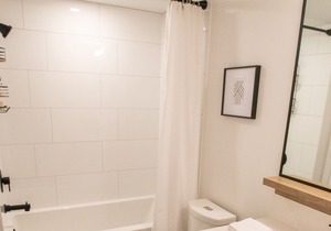 Awesome View 21 two bedroom one bath downtown lake view near the beach