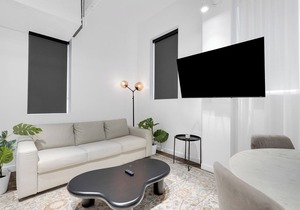Bakan - Loft 6Guests on Sainte Catherine St