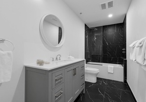 Bakan - Loft 6Guests on Sainte Catherine St