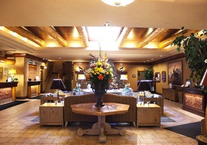 Banff Caribou Lodge & Spa