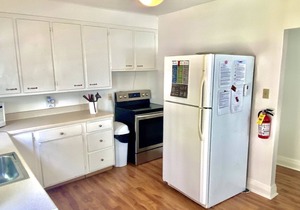 Bay Beach Cottage in Crystal Beach.perfect for a quiet getaway.