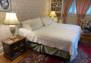 Bernard Gray Hall Bed and Breakfast