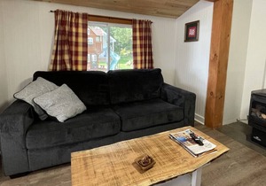Bobcaygeon Resort - Cottage #2 (Sleeps 6)