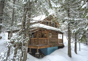 Boutique Mountain Lodge, 4 cabins, 20 km South of Nelson