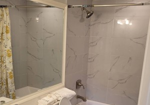 Brand new luxury 1 bed and 1 sofa bed townhouse