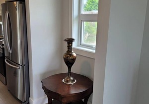 Brand new luxury 1 bedroom and 1 sofa bed townhouse