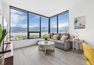 Brand New Luxury Downtown Near the Beach #16