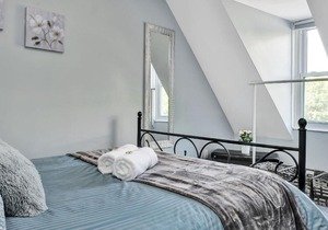 Bright/Modern 2BR Downtown - Rooftop Terrace!