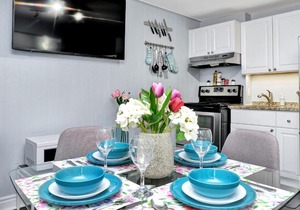 Bright/Modern 2BR Downtown - Rooftop Terrace!