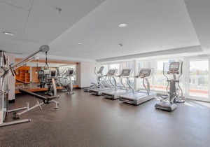 Calgary SE 4 St Apartment