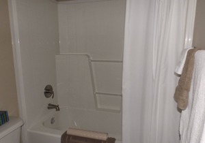Campbell's Clean & Comfortable Modern Duplex 4472B