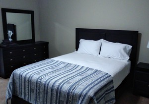 Campbell's Clean & Comfortable Modern Duplex 4472A