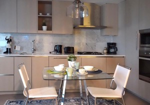 Captivating Modern Suite near Marine Gateway