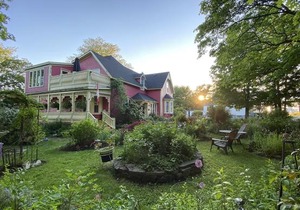 Chambers Guest House B&B