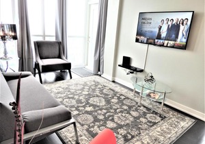 City Center Penthouse - CN Tower/Lake Views