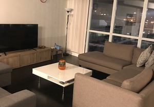 City place condo Toronto 3 Bedroom sleeps 6
