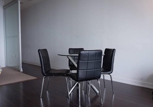 Classic Downtown Toronto Lakeview Condo With Free Parking