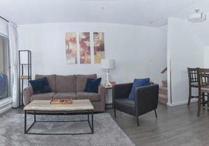 Comfortable Townhouse in Whistler Village w Hot Tub
