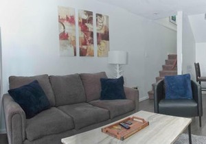 Comfortable Townhouse in Whistler Village w Hot Tub