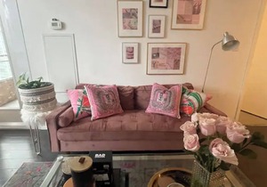 Condo downtown Toronto, parking (kid/pet friendly)