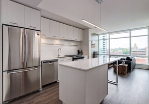 Corporate Stays - Elegant 1BR Living with Modern Design and Ultimate Comfort