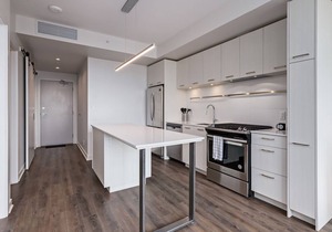 Corporate Stays - Elegant 1BR Living with Modern Design and Ultimate Comfort