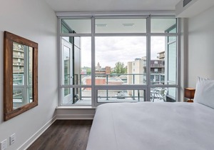 Corporate Stays -Modern 1BR Apartment with Premium Comfort and Upscale Amenities