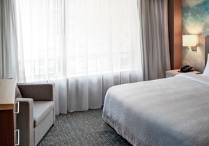 Courtyard by Marriott Downtown Toronto
