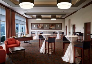 Courtyard by Marriott Montreal Airport