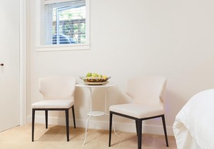 Cozy 3BDR Suite near Queen Elizabeth Park