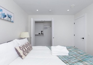 Cozy 3BDR Suite near Queen Elizabeth Park