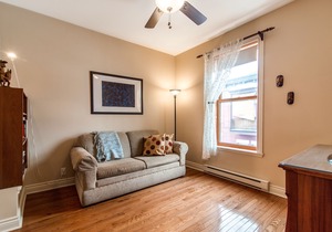 Cozy Atwater Canal 2 - NICE 2 BR APARTMENT + HUGE DECK near DOWNTOWN, SUBWAY
