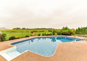 Cozy Country Home near Mini Ski Resort in Milton