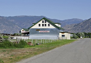 Crowsnest Vineyards Guesthouse