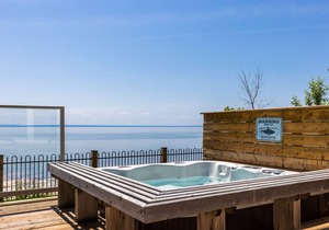 Crystal Beach Private Water Front-5mins from Bay Beach
