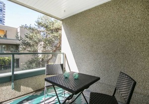 D37 - 1 bedroom in the WestEnd