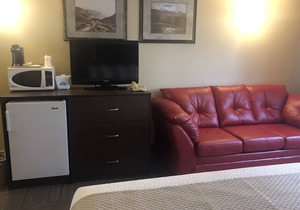 Days Inn by Wyndham Hinton