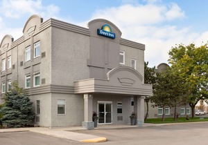 Days Inn by Wyndham Toronto West Mississauga