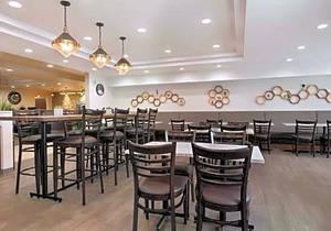 Days Inn & Suites by Wyndham Sherwood Park Edmonton