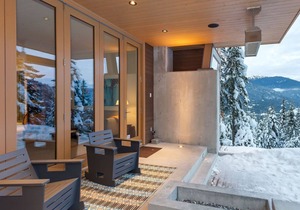 Deluxe 4 Bedroom: Contemporary Home Nestled In The Mountains - Ski In Ski Out!